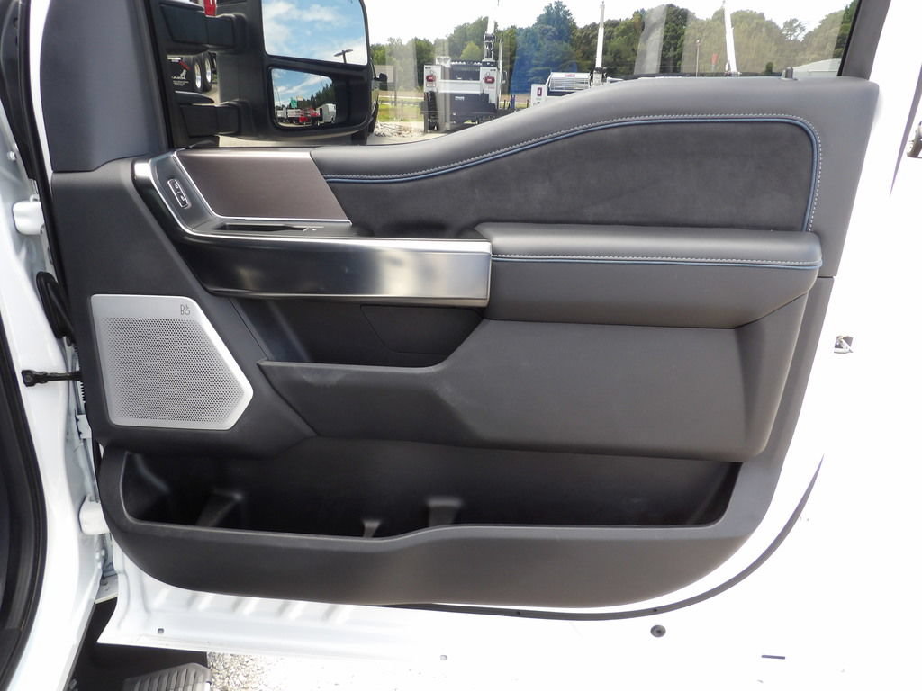 Used 2026 Ford F450 Platinum AWD/4WD image 45