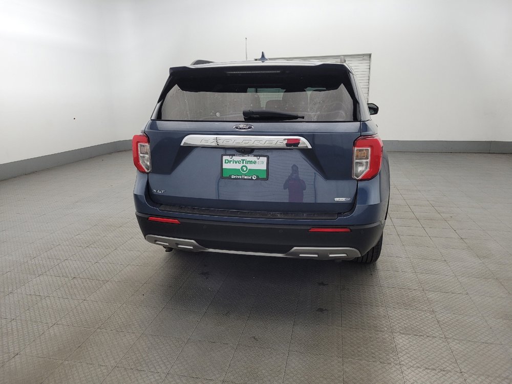 Used 2020 Ford Explorer XLT w/ Equipment Group 202A AWD/4WD image 7