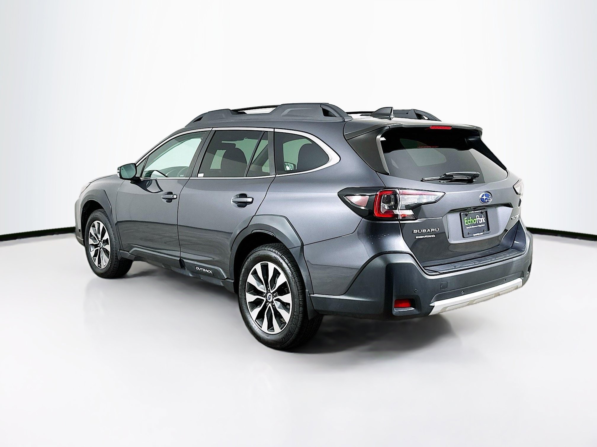 Used 2023 Subaru Outback Limited AWD/4WD image 5