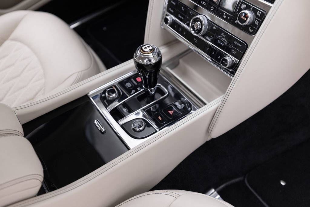 Used 2020 Bentley Mulsanne Speed RWD image 23