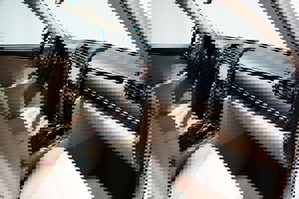 Used 2012 Toyota Camry XLE image 9