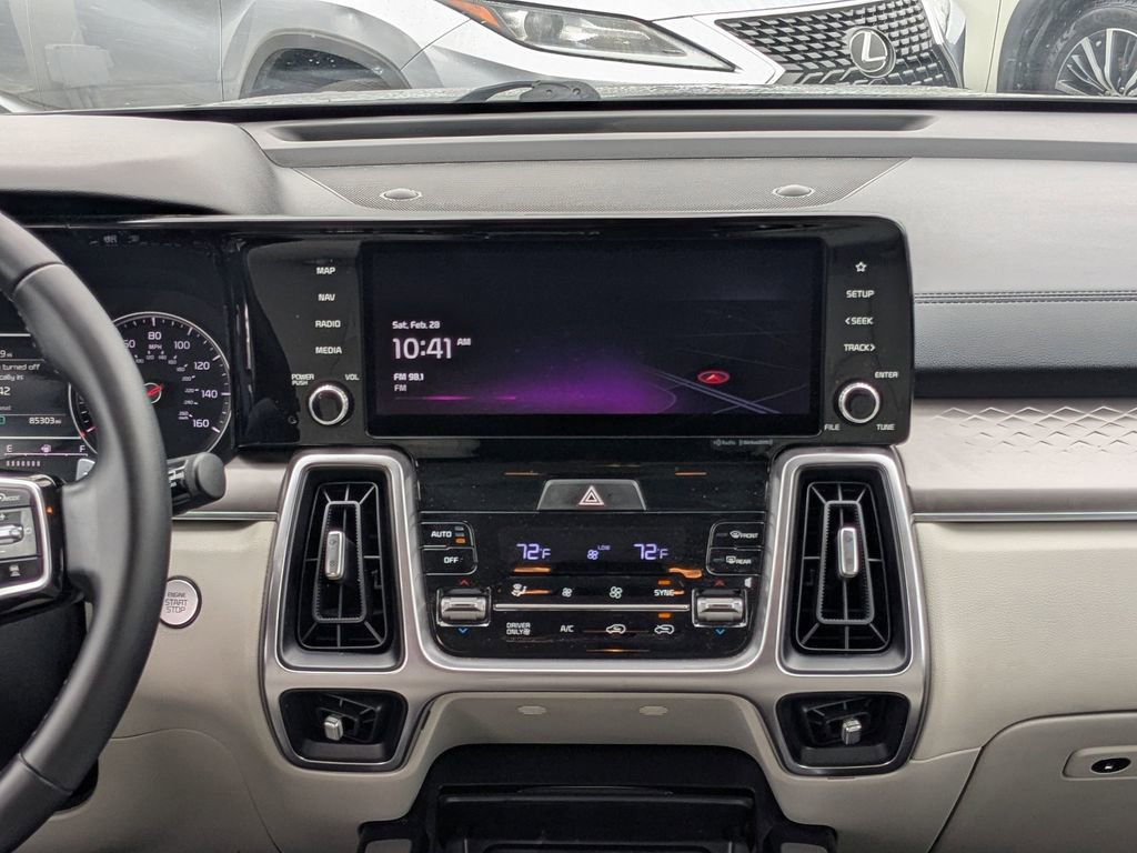 Used 2022 Kia Sorento EX image 18