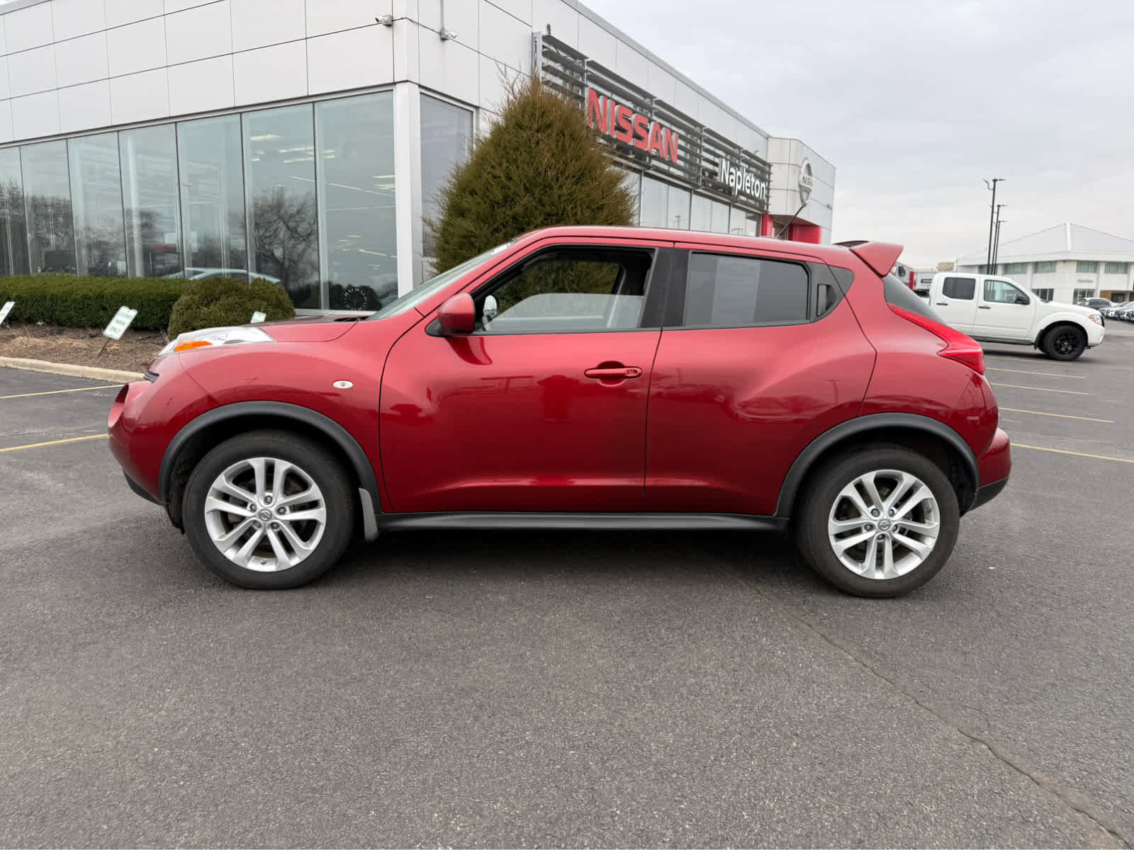 Used 2013 Nissan Juke SV image 4