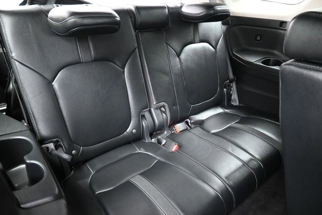 Used 2023 Honda Pilot Touring image 25