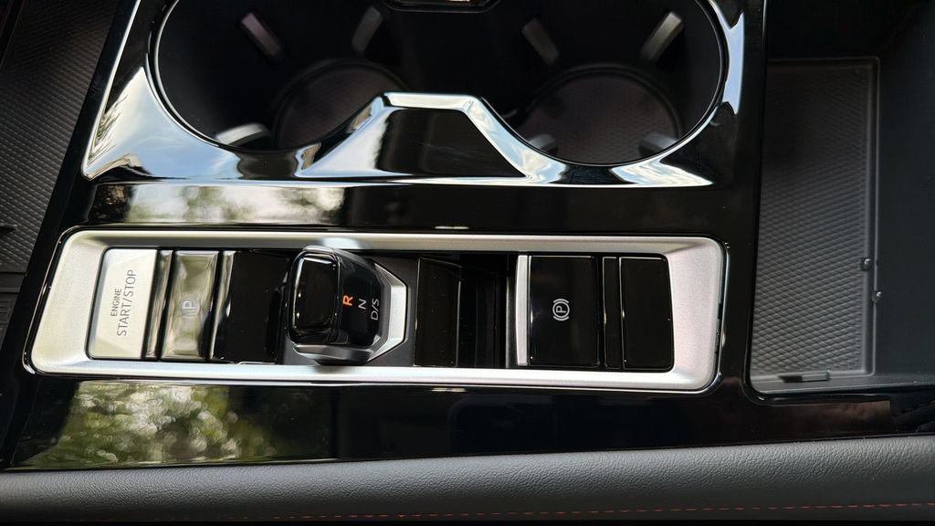 New 2026 Volkswagen Atlas Peak Edition AWD/4WD image 14