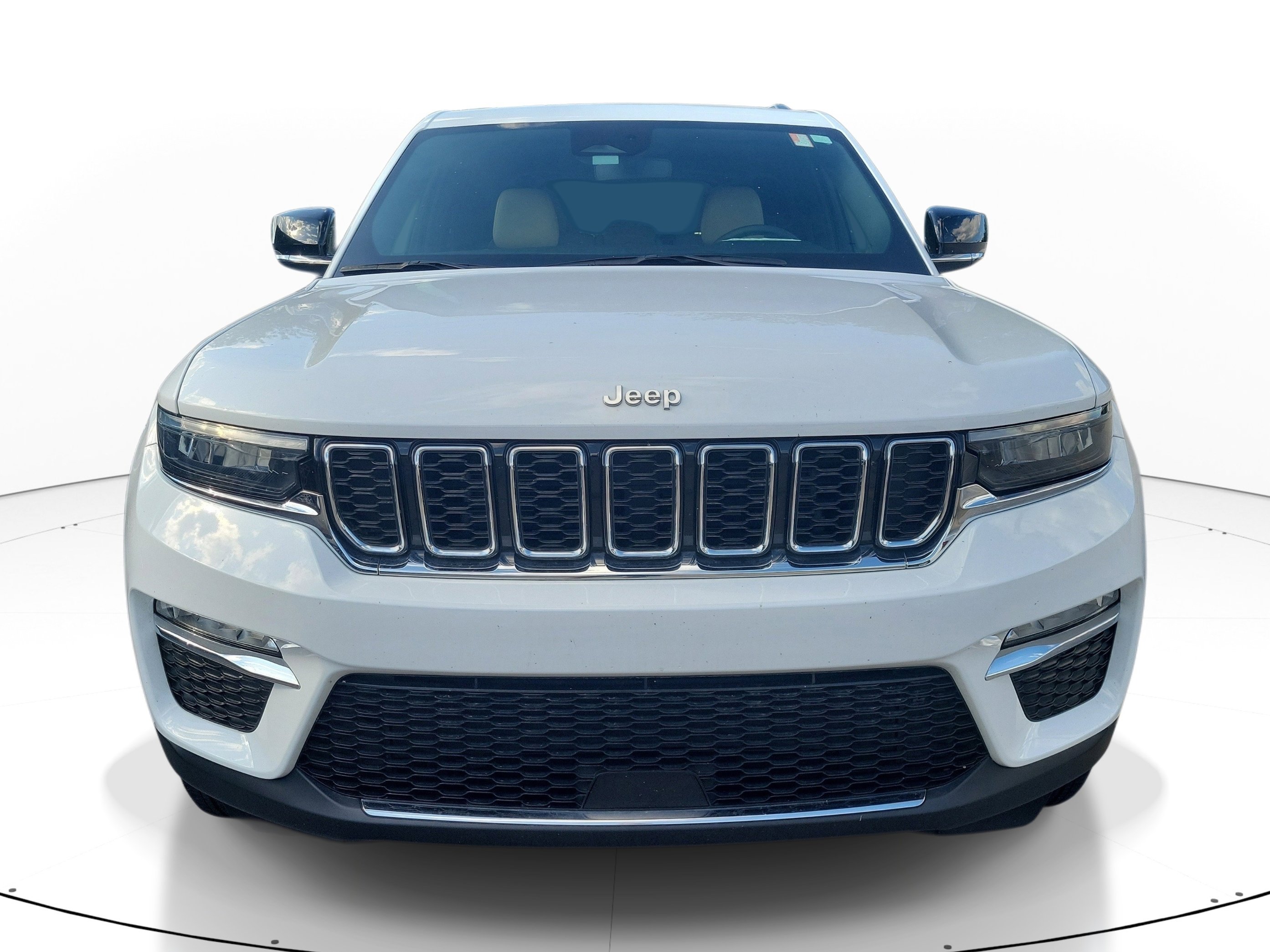 Used 2023 Jeep Grand Cherokee Limited RWD image 2