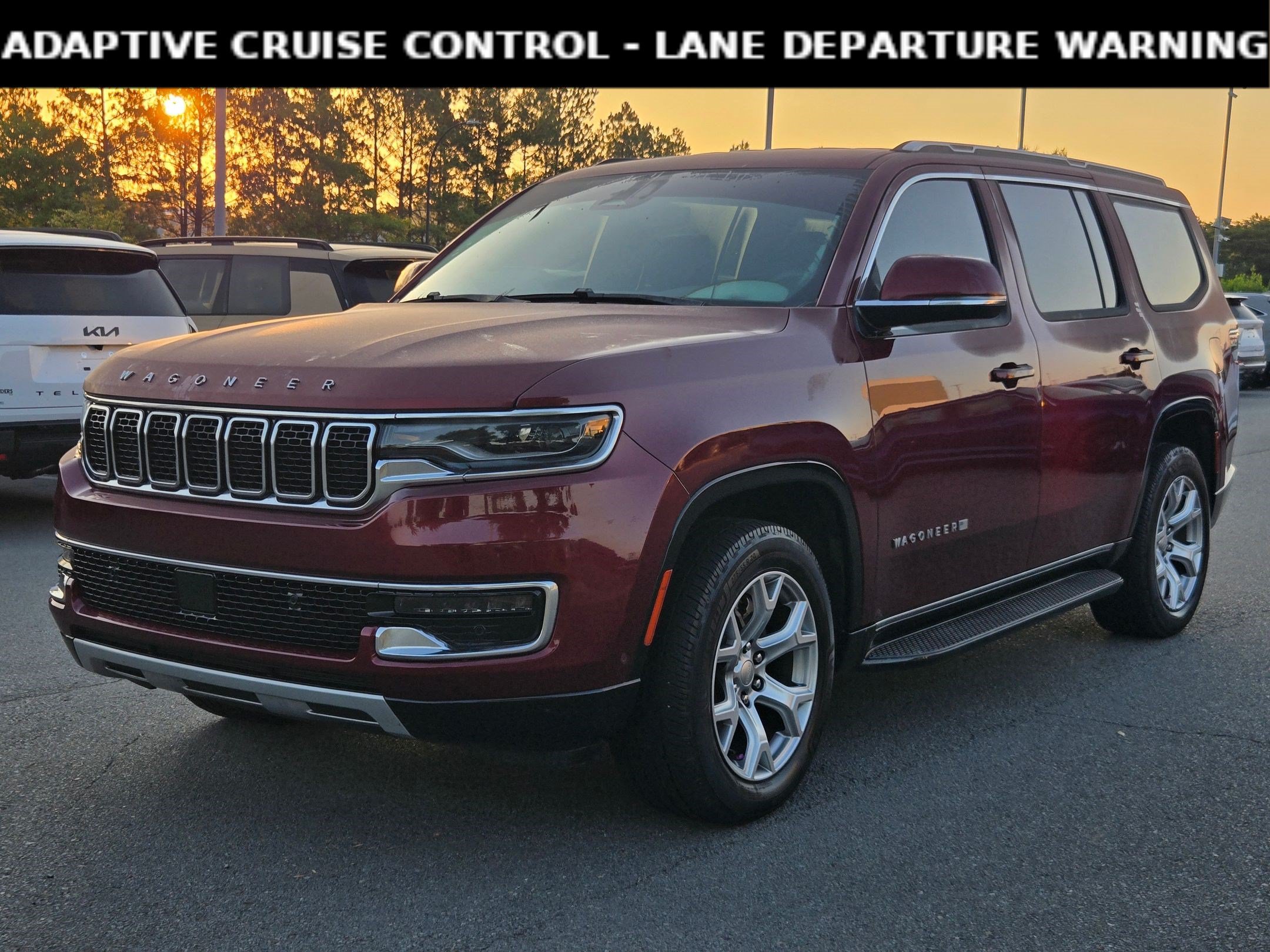 Used 2022 Jeep Wagoneer Series II AWD/4WD image 3