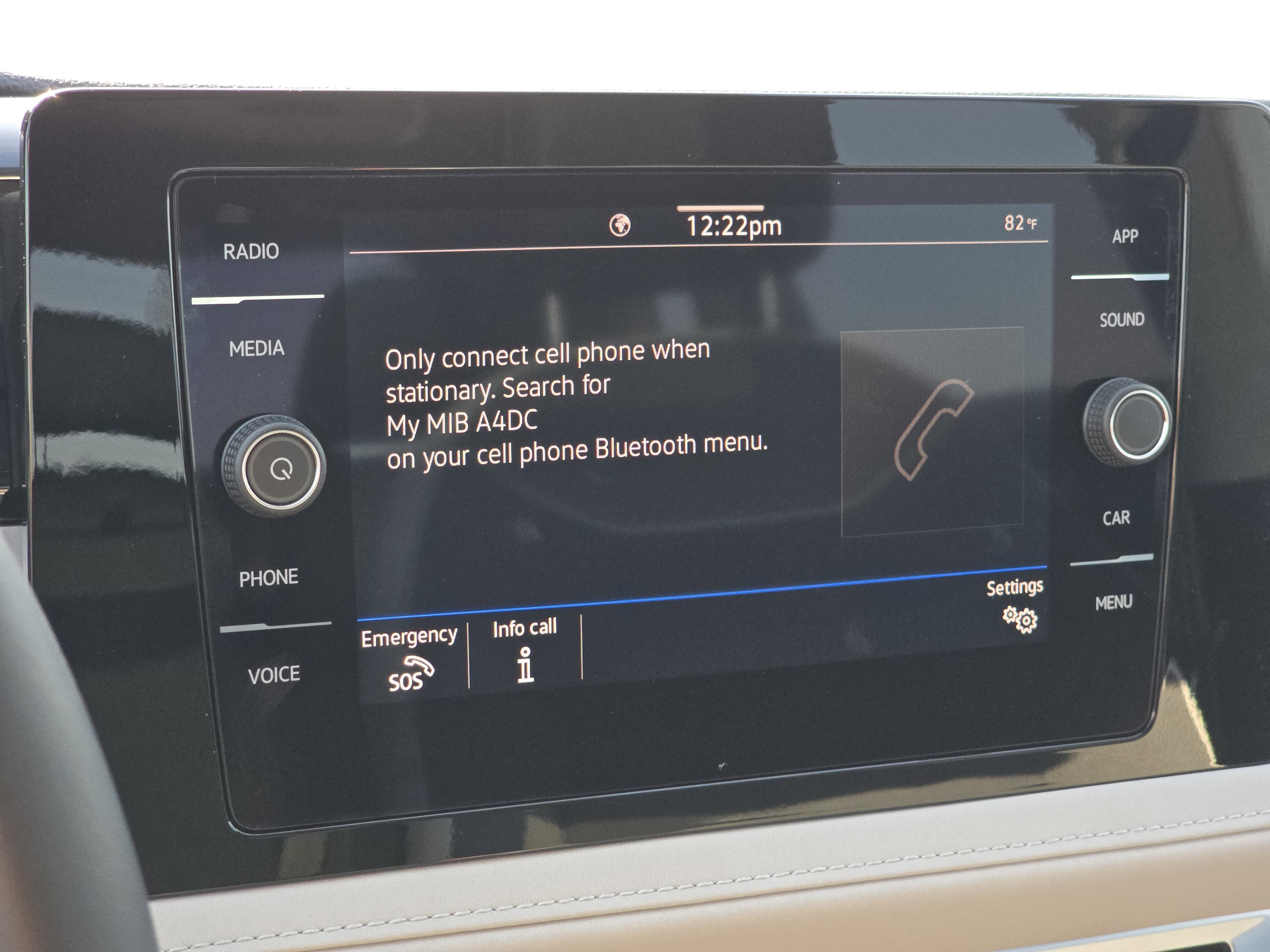 New 2025 Volkswagen Taos SE image 13