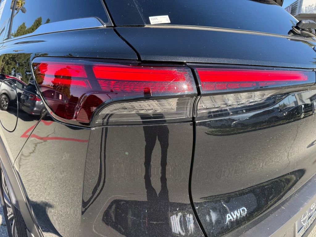 Used 2025 INFINITI QX60 Pure image 36
