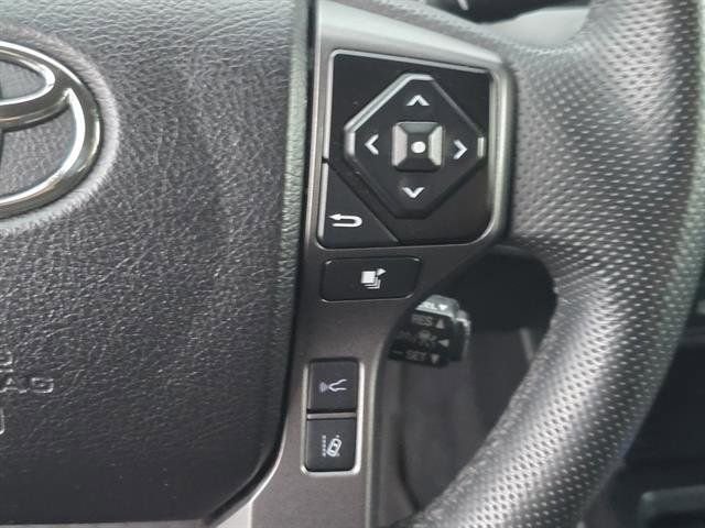 Used 2022 Toyota Tacoma TRD Off-Road image 21