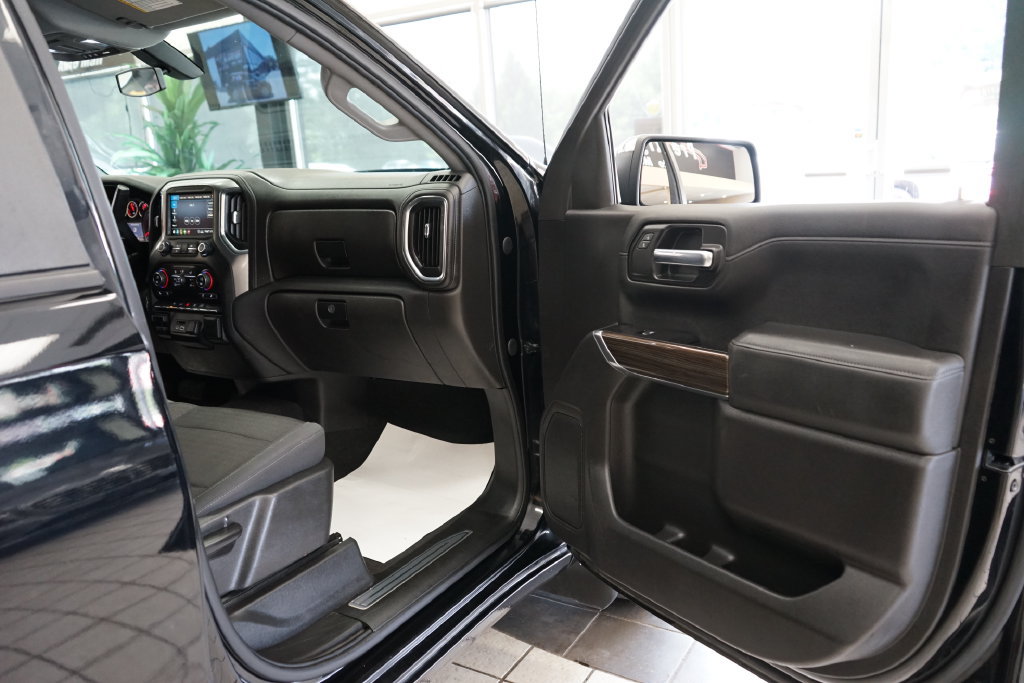 Used 2020 Chevrolet Silverado 1500 LT w/ All-Star Edition AWD/4WD image 40
