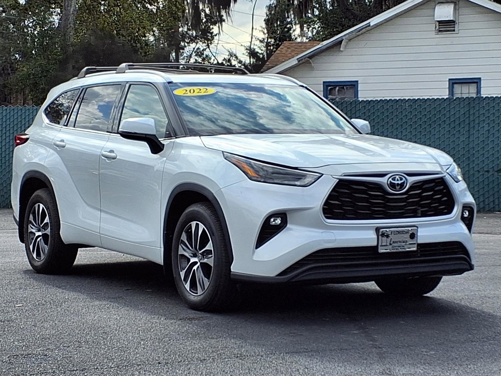 Used 2022 Toyota Highlander XLE image 27