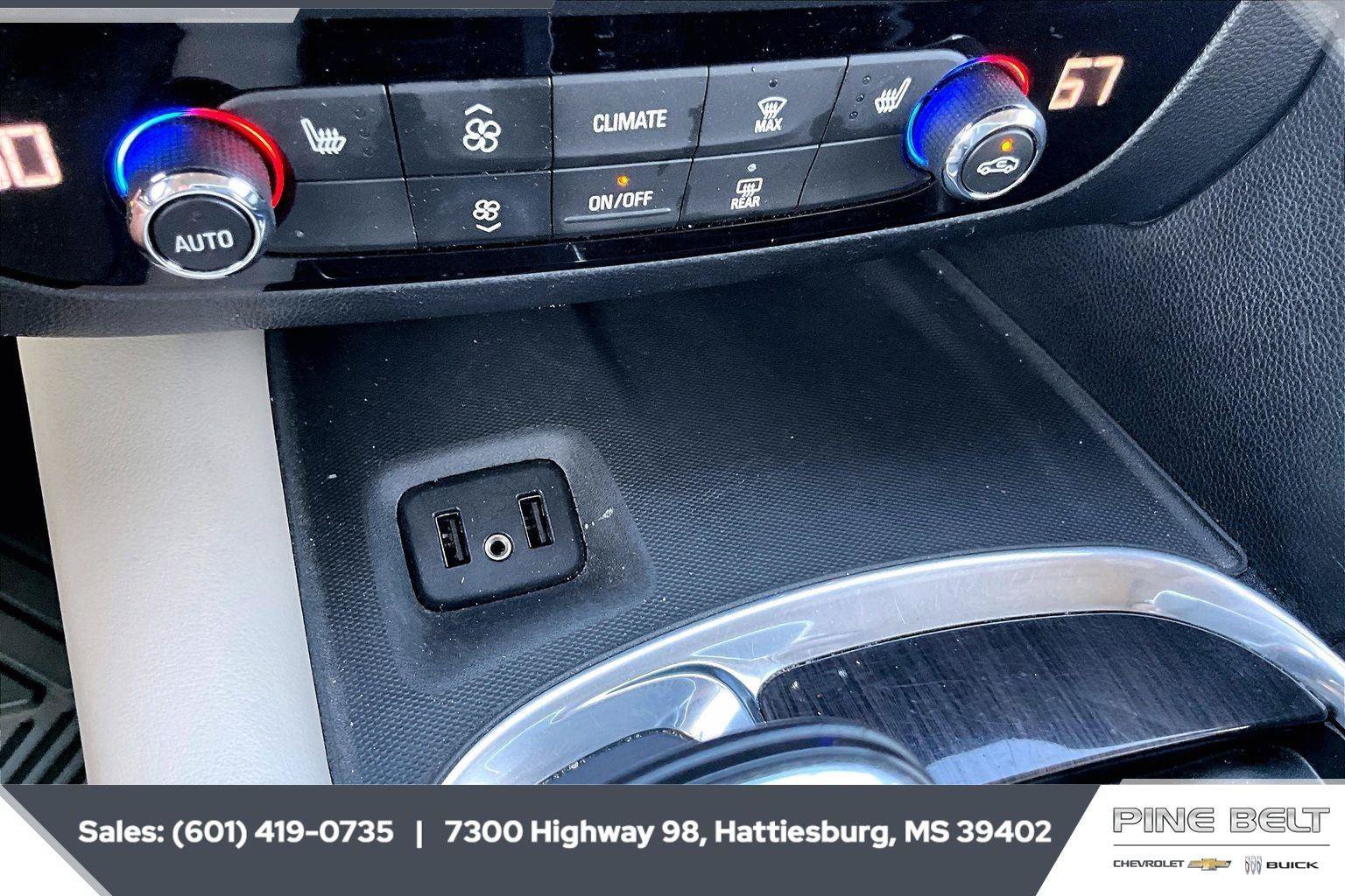 Used 2019 Buick Enclave Essence FWD image 23
