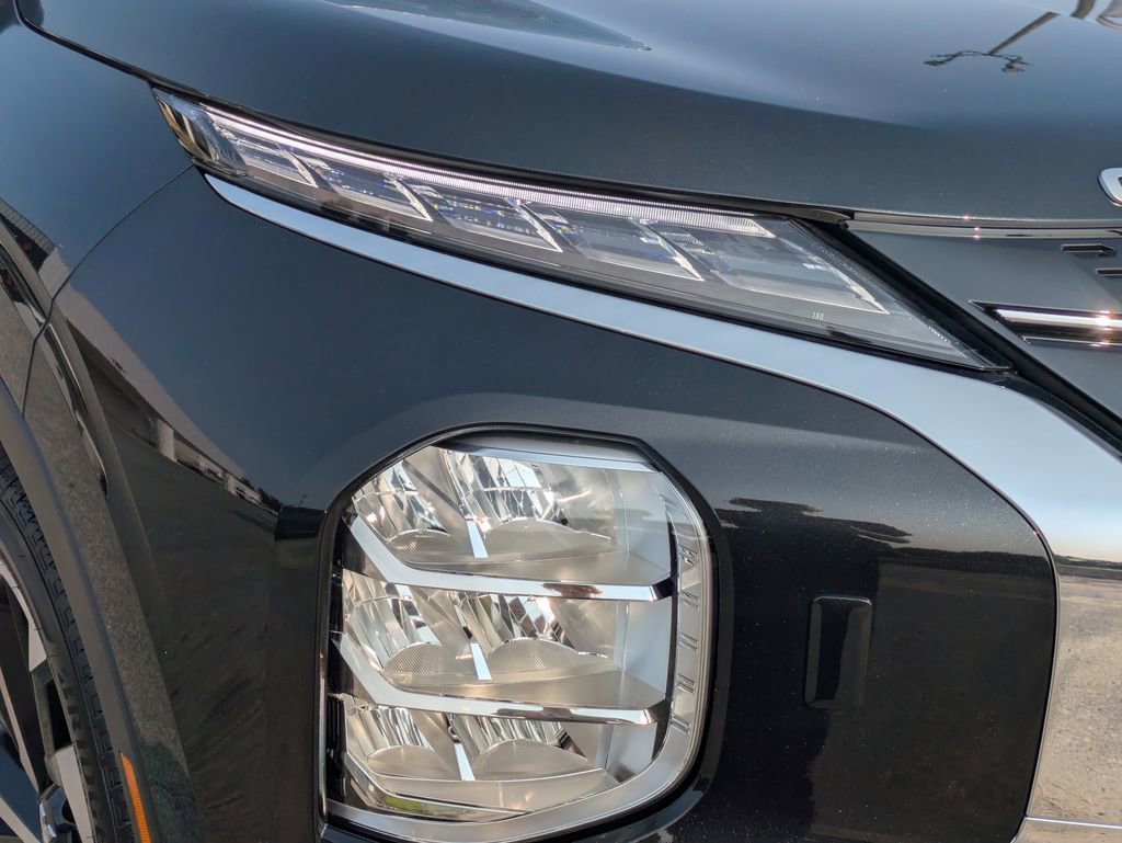 New 2025 Mitsubishi Outlander SEL image 9