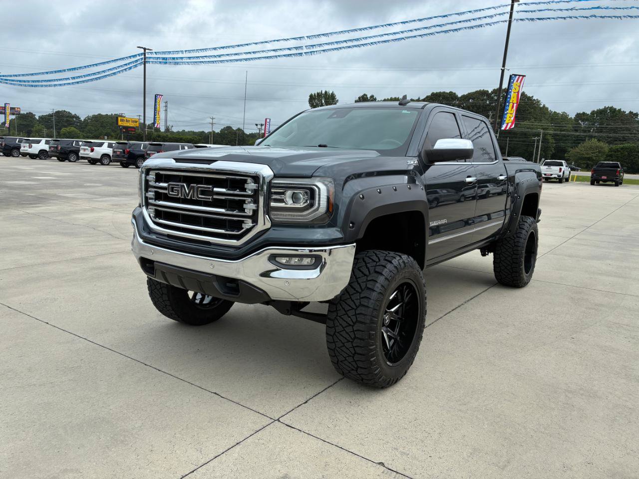 Used 2017 GMC Sierra 1500 SLT AWD/4WD image 2
