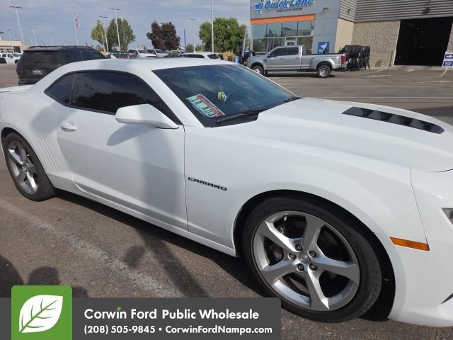 Used 2015 Chevrolet Camaro SS w/ RS Package RWD image 6