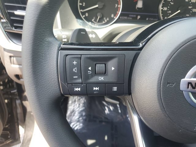 Used 2021 Nissan Rogue SV FWD image 16