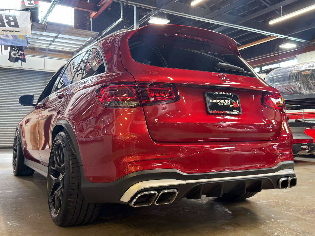 Used 2020 Mercedes-Benz GLC 63 AMG 4MATIC w/ Parking Assistance Package image 10