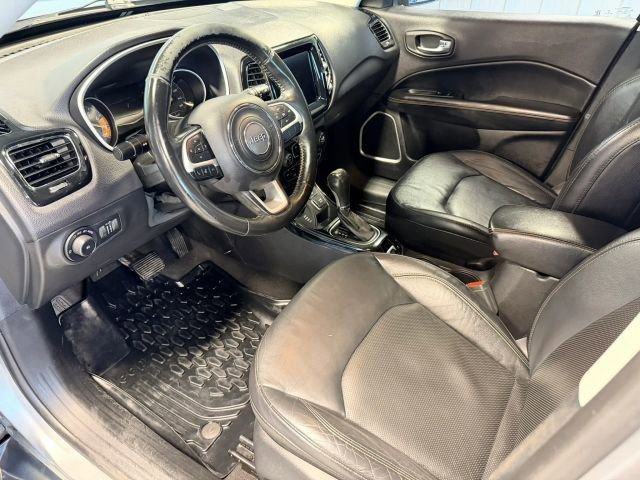Used 2017 Jeep Compass Limited AWD/4WD image 7