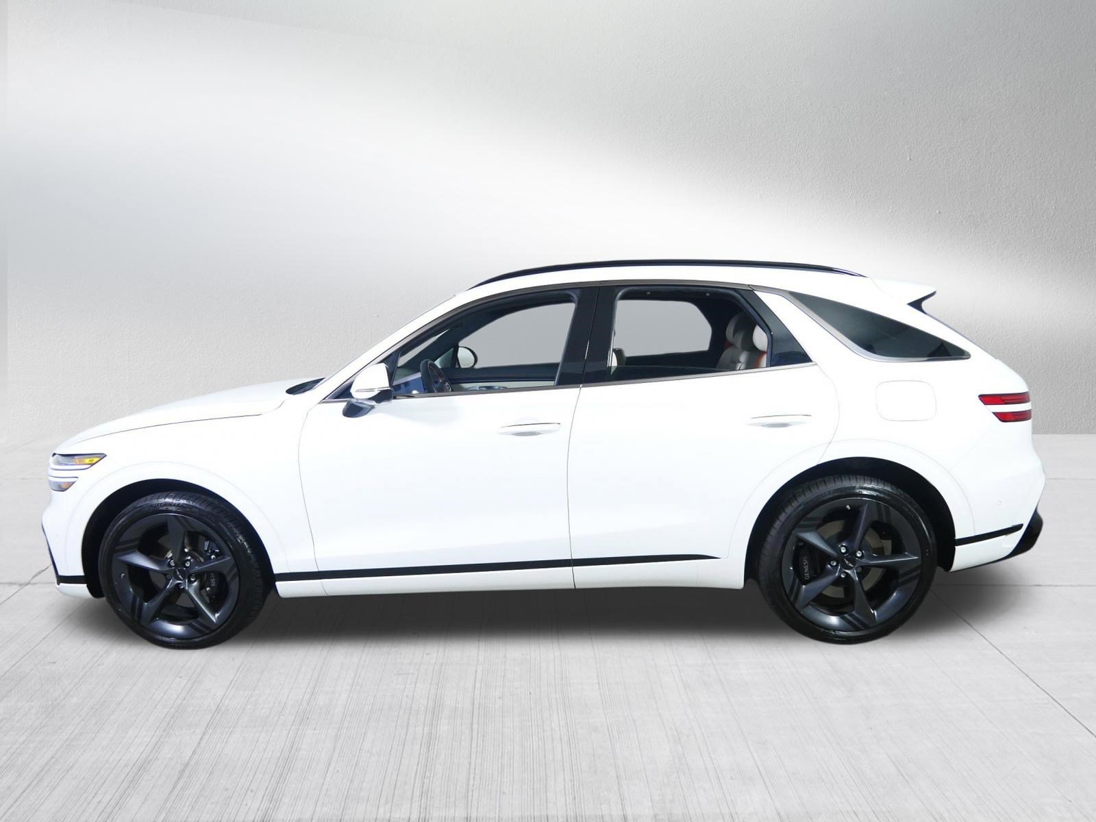 Certified 2026 Genesis GV70 3.5T Sport Prestige AWD/4WD image 4
