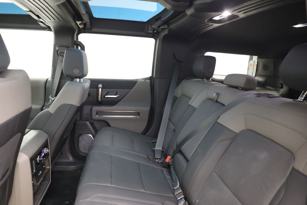 Used 2024 GMC Hummer EV 3X AWD/4WD image 18
