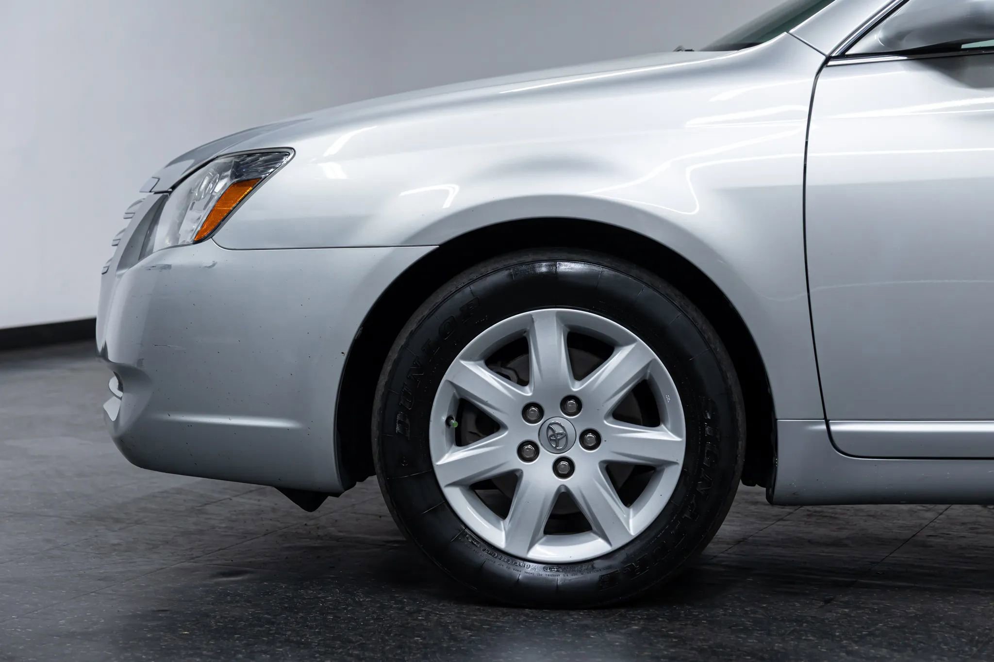 Used 2005 Toyota Avalon XL FWD image 11