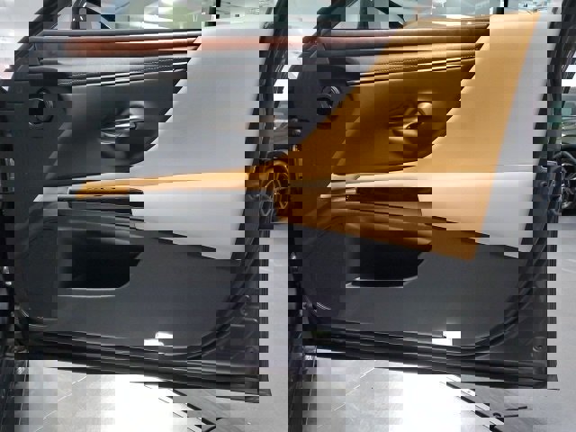 Certified 2023 Lexus ES 350 w/ Premium Package image 27