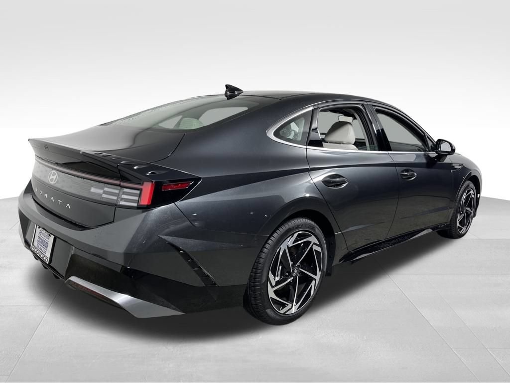 New 2026 Hyundai Sonata SEL FWD image 5