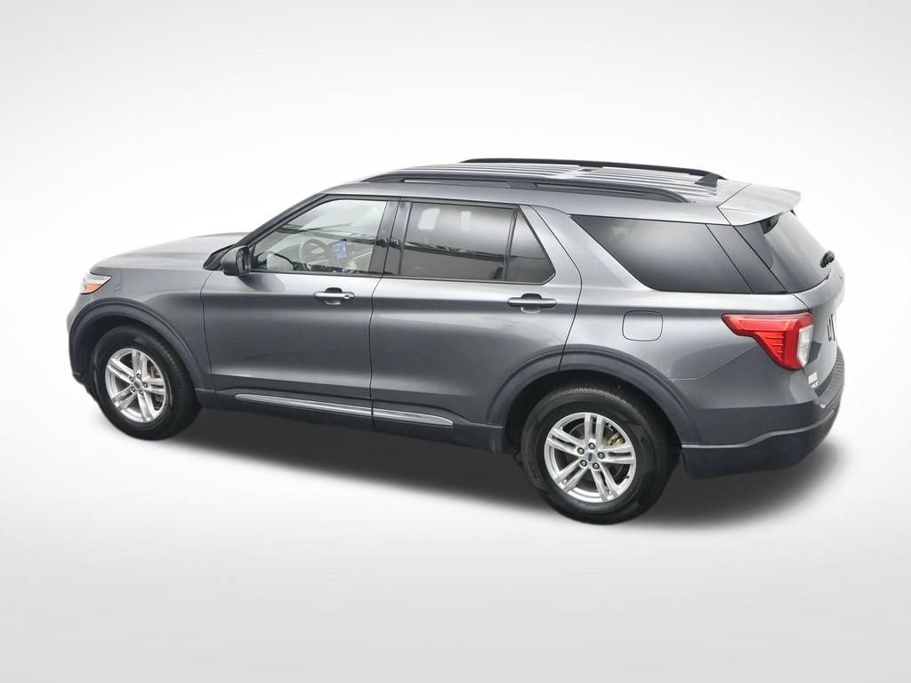 Used 2022 Ford Explorer XLT w/ Equipment Group 202A RWD image 31
