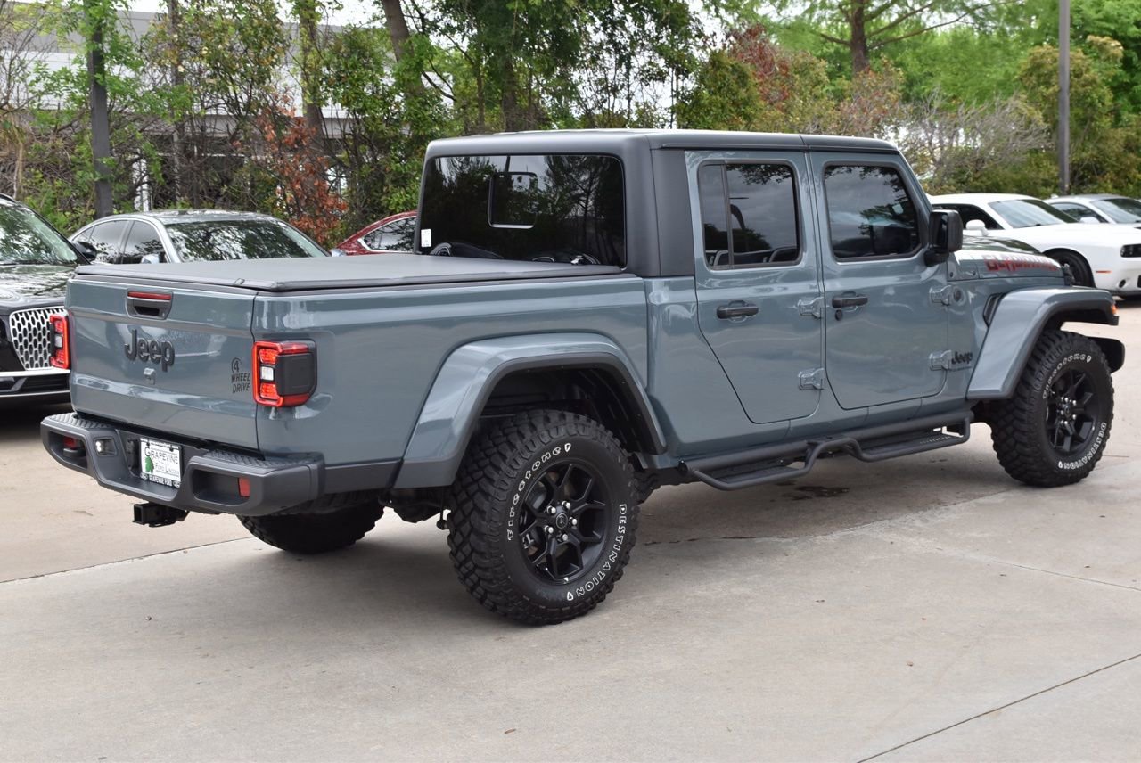 Used 2025 Jeep Gladiator Willys image 7