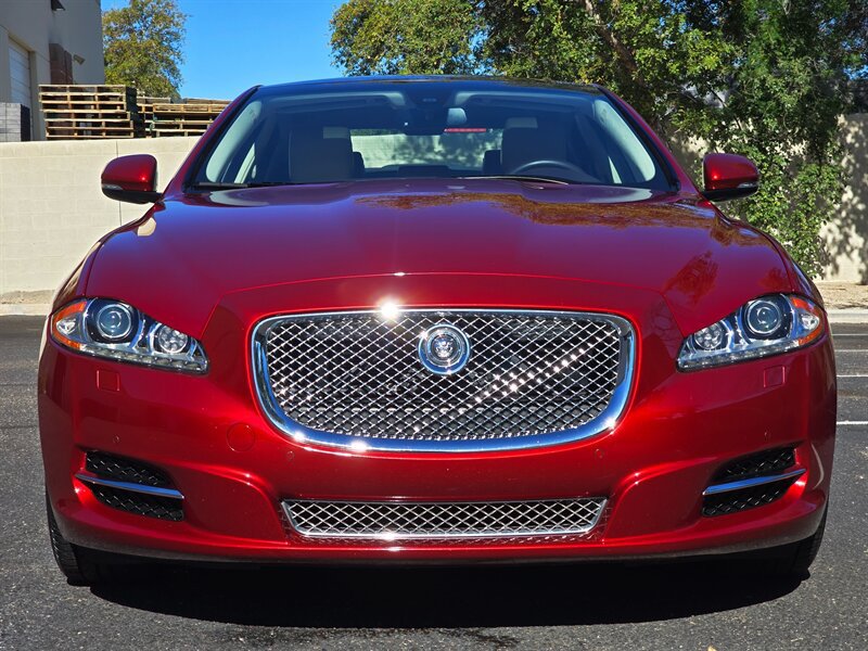 Used 2012 Jaguar XJ RWD image 4