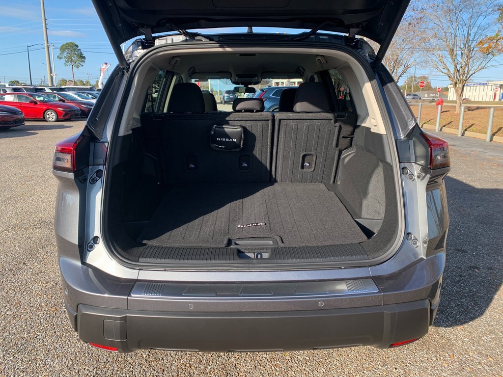 New 2026 Nissan Rogue SV image 4