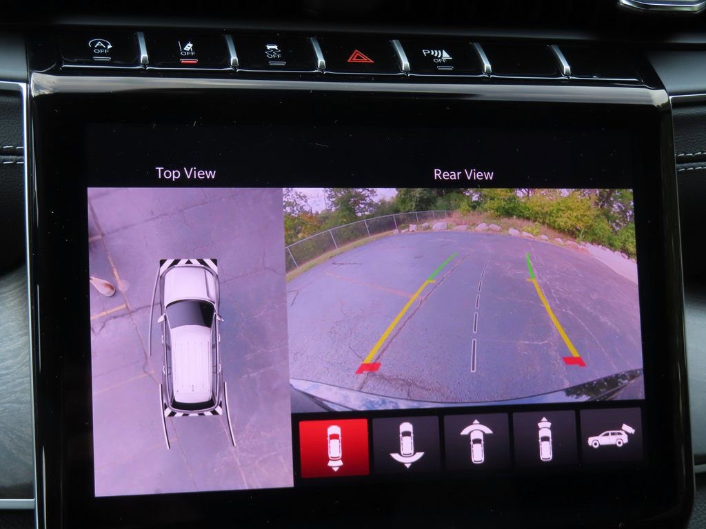 New 2025 Jeep Grand Cherokee Limited w/ Luxury Tech Group II image 8