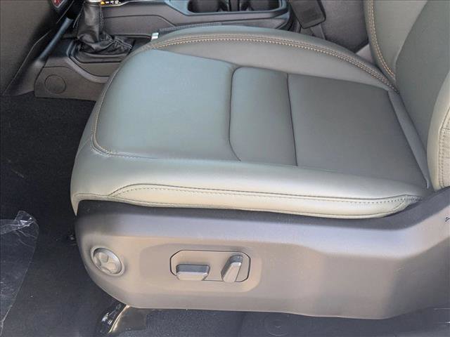 New 2026 Jeep Gladiator Mojave video 4