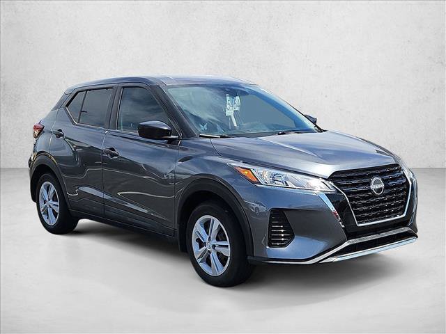 Used 2022 Nissan Kicks S FWD image 3