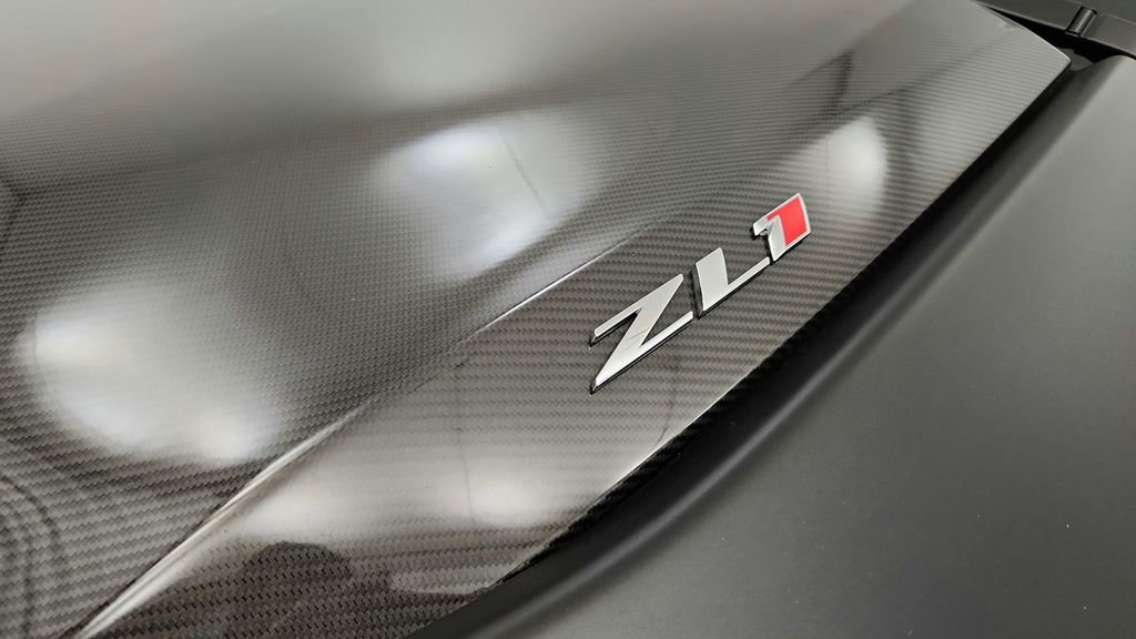 Used 2021 Chevrolet Camaro ZL1 RWD image 14
