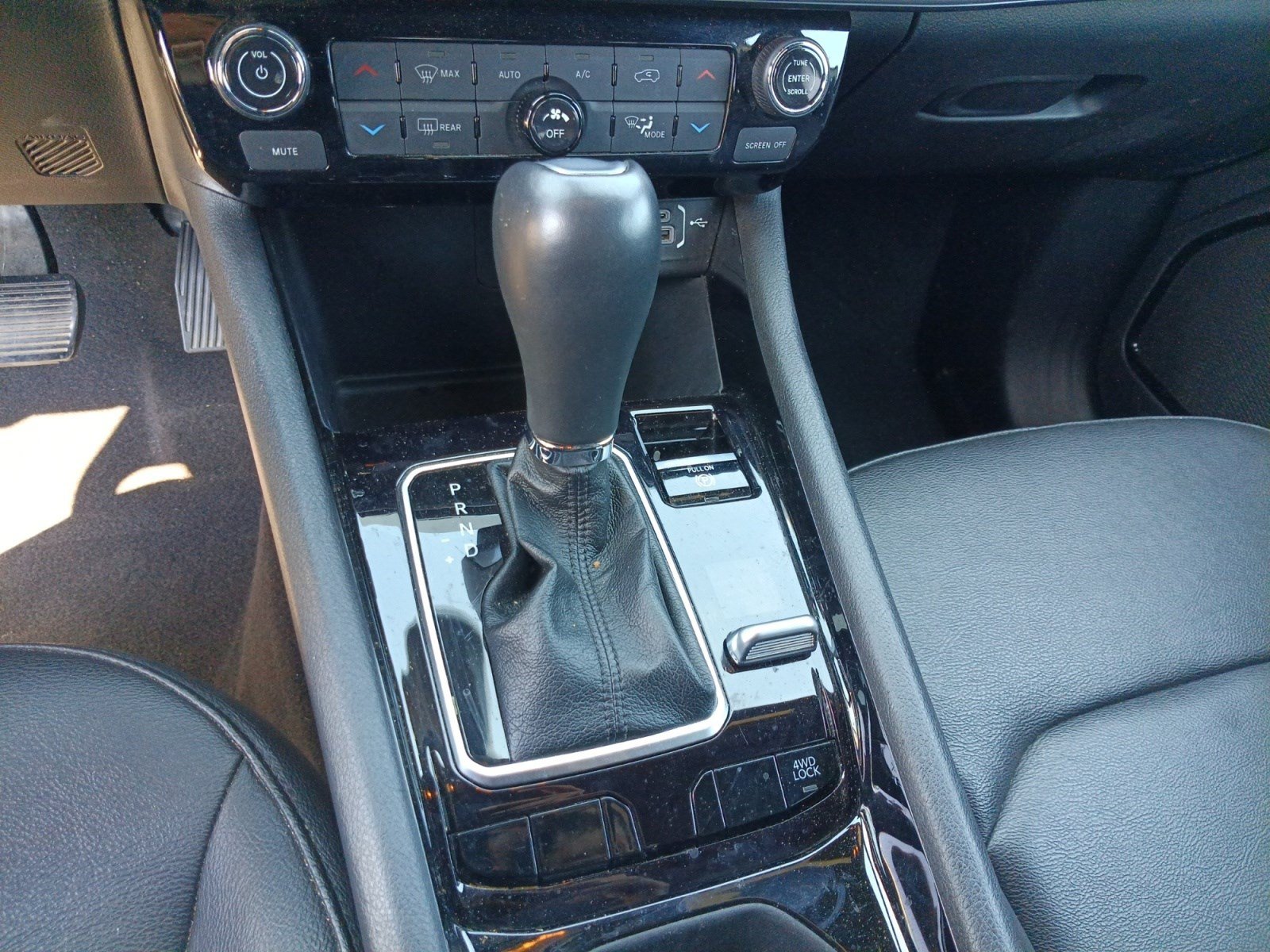 Used 2025 Jeep Compass Limited AWD/4WD image 14