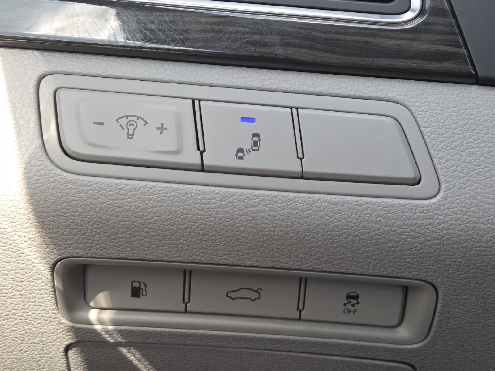 Used 2017 Hyundai Sonata Limited FWD image 31