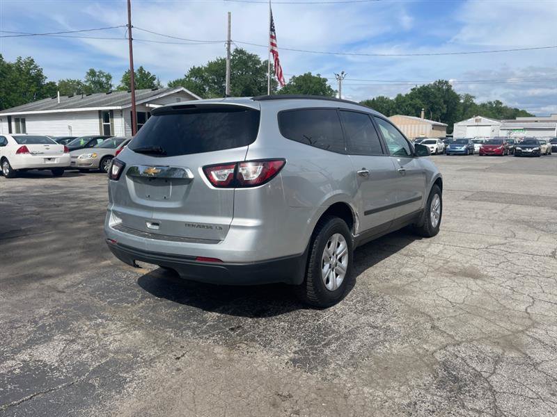 Used 2013 Chevrolet Traverse LS FWD image 5