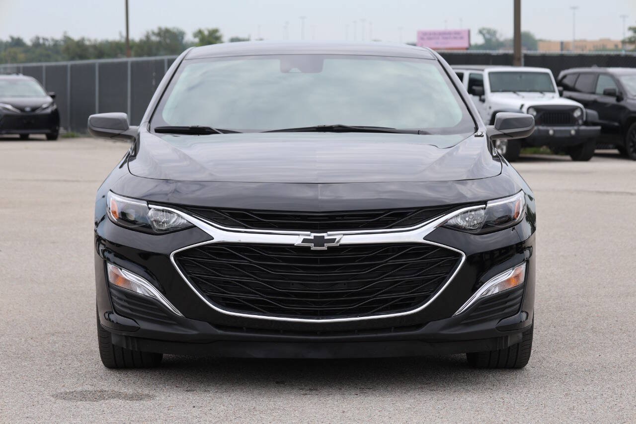 Used 2024 Chevrolet Malibu RS FWD image 2
