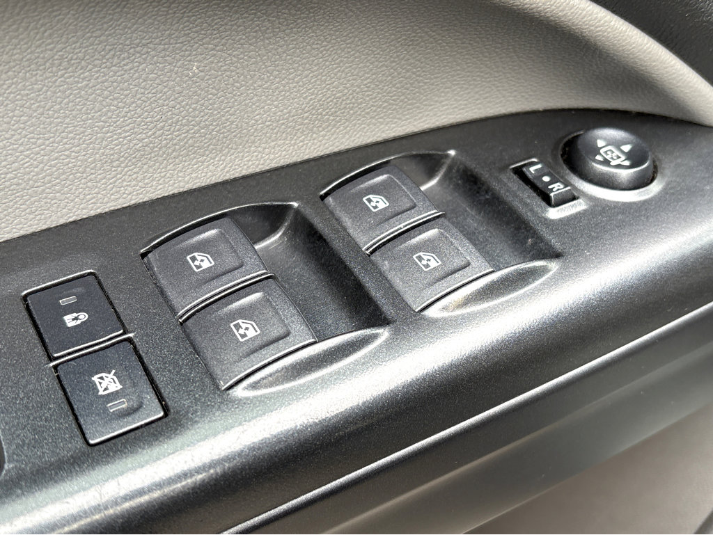 Used 2019 Chevrolet Colorado W/T w/ WT Convenience Package RWD image 27