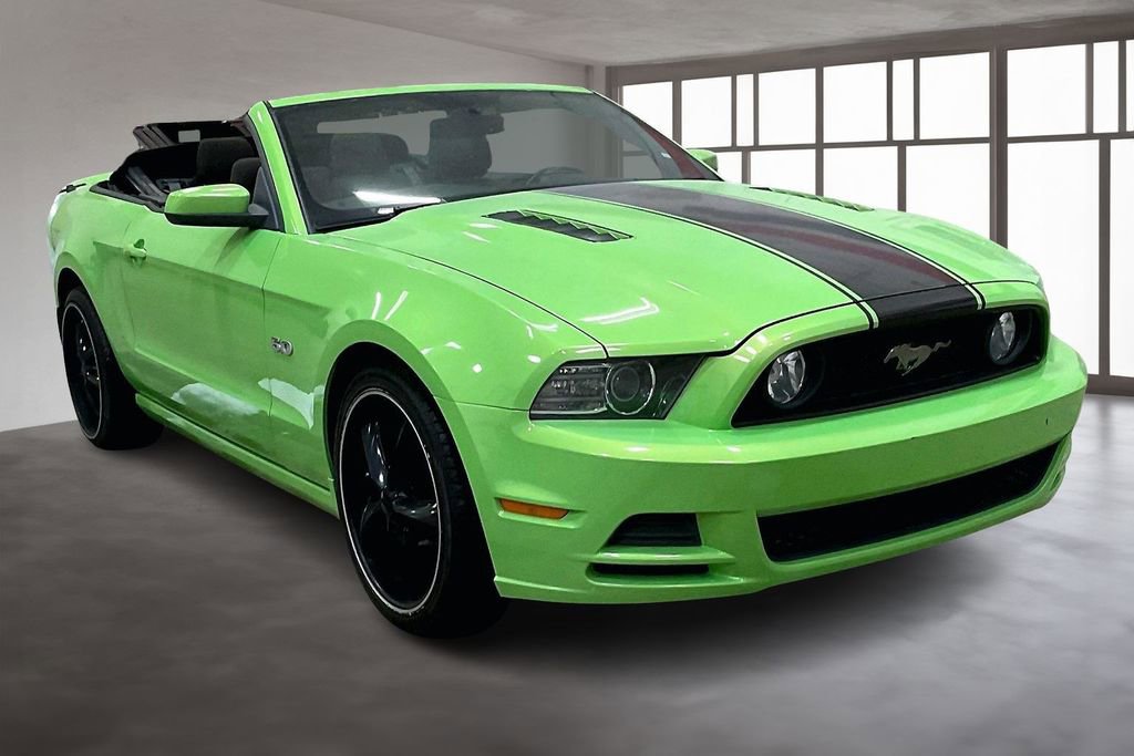 Used 2013 Ford Mustang GT RWD image 9