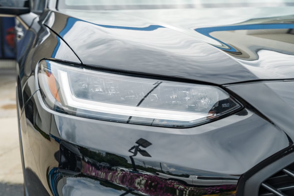 Used 2025 Honda HR-V Sport image 9