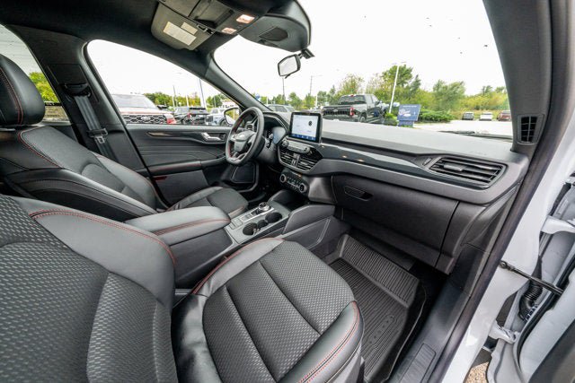New 2026 Ford Escape ST-Line w/ Cold Weather Package FWD image 25