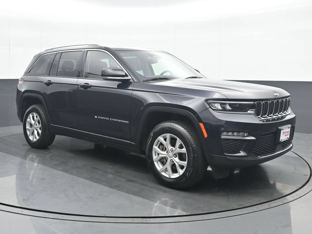 Used 2023 Jeep Grand Cherokee Limited AWD/4WD image 9