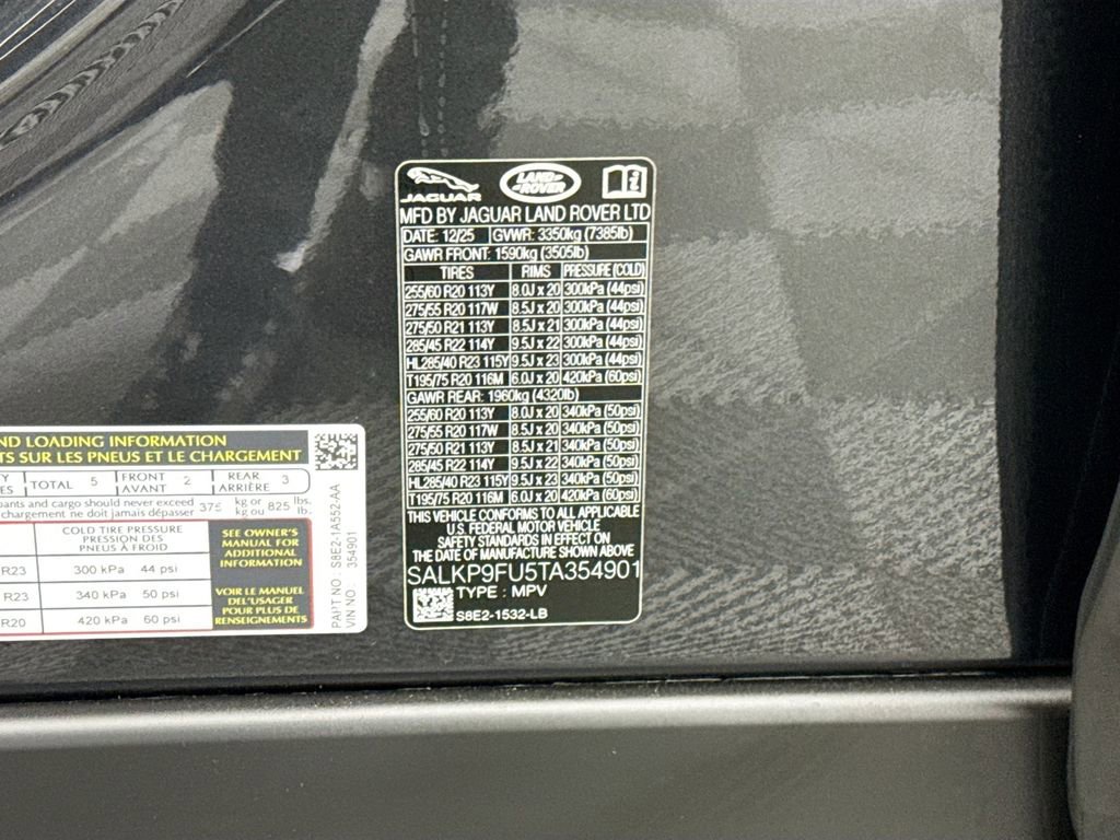 New 2026 Land Rover Range Rover SE image 32