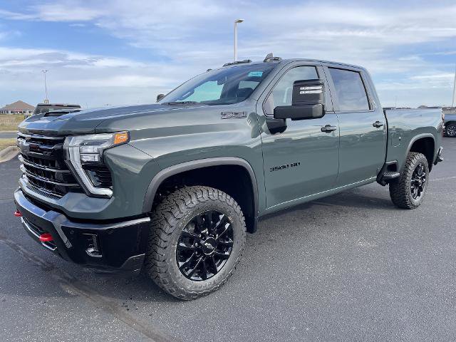 New 2026 Chevrolet Silverado 3500 LT image 1