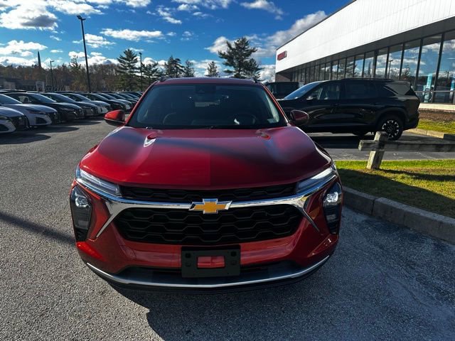 Used 2024 Chevrolet Trax LT w/ Driver Confidence Package image 7