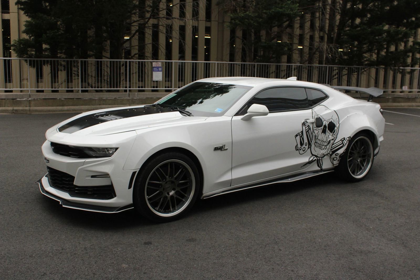 Used 2020 Chevrolet Camaro SS RWD image 14