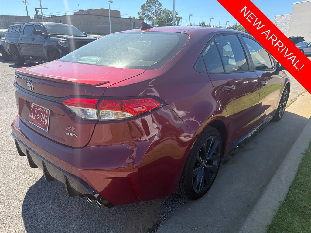 Used 2026 Toyota Corolla SE w/ SE Premium Package FWD image 4
